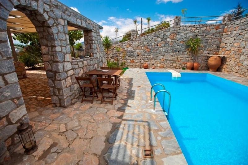 Aoritis Villas Lampini Habitación foto